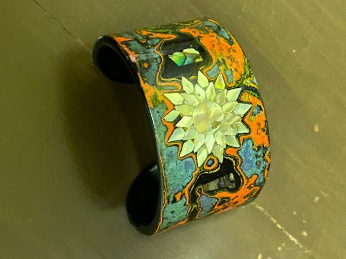 BRACELET PEINT SOLEIL FEUILLETE