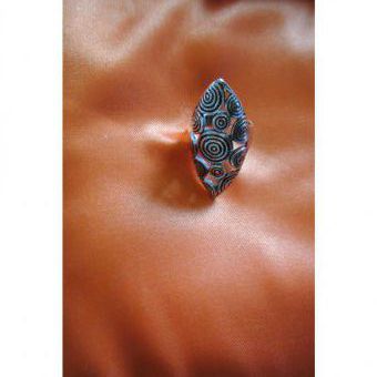 BAGUE OVALE EN ARGENT MULTI-CERCLES