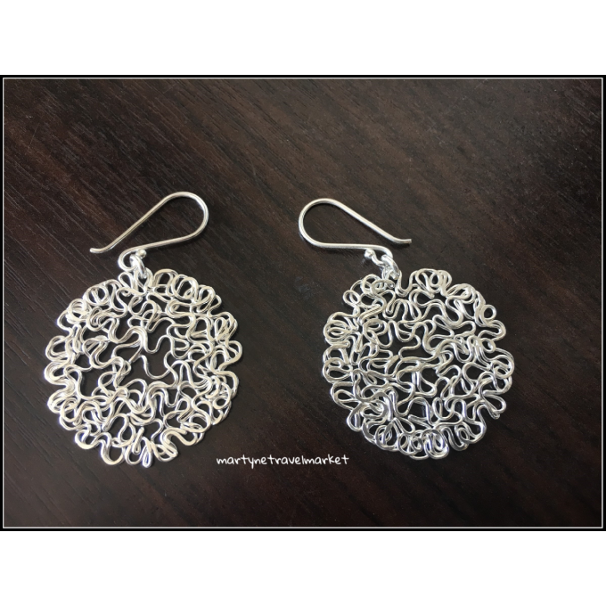 boucles broussailles rondes