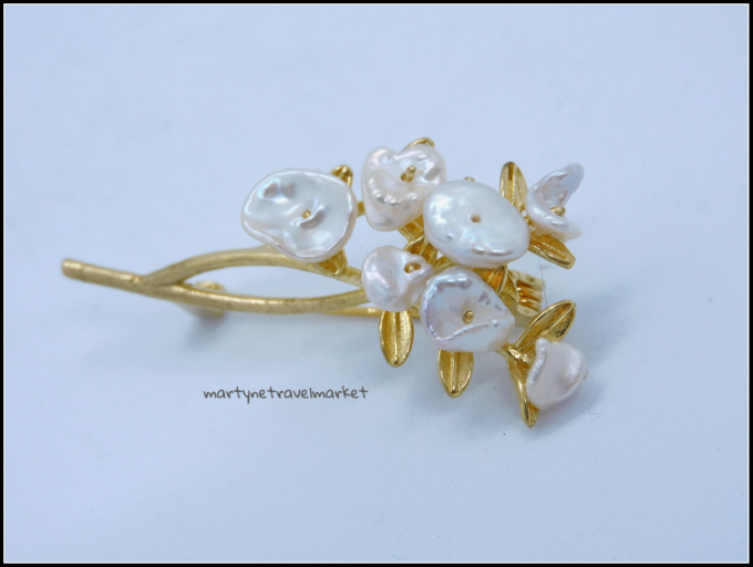 BROCHE BOUQUET DE NACRE