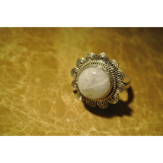 BAGUE ARGENT ET PIERRE DE LUNE