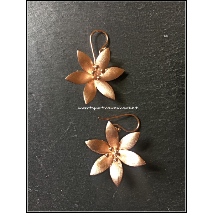 LARGES FLEURS PLAQUE OR ROSE