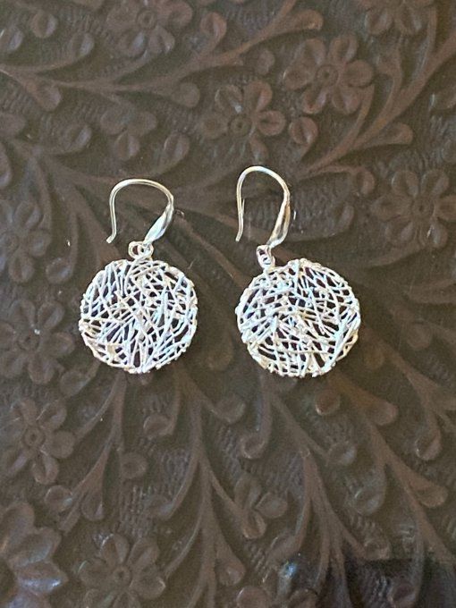 petites boucles broussailles