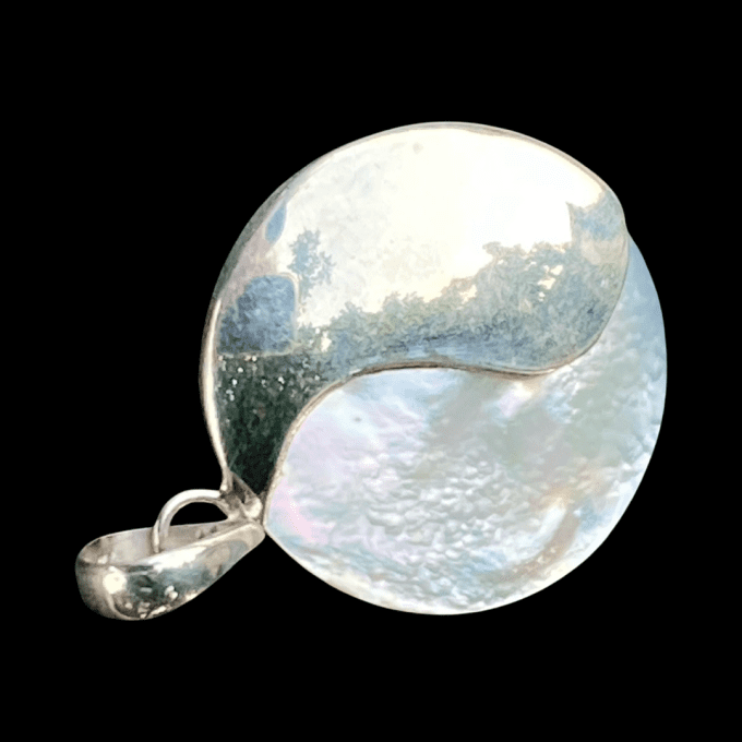 pendentif nacre ying yang