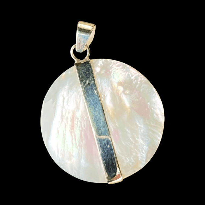 pendentif nacre rond maya
