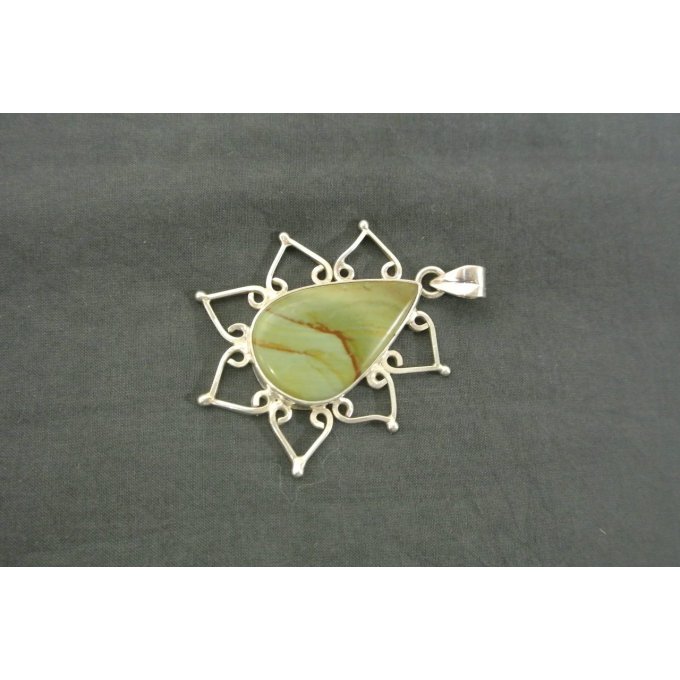 PENDENTIF ONYXMARBRE