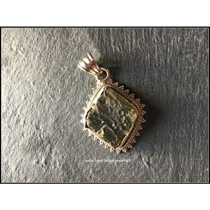 MOLDAVITE CARREE